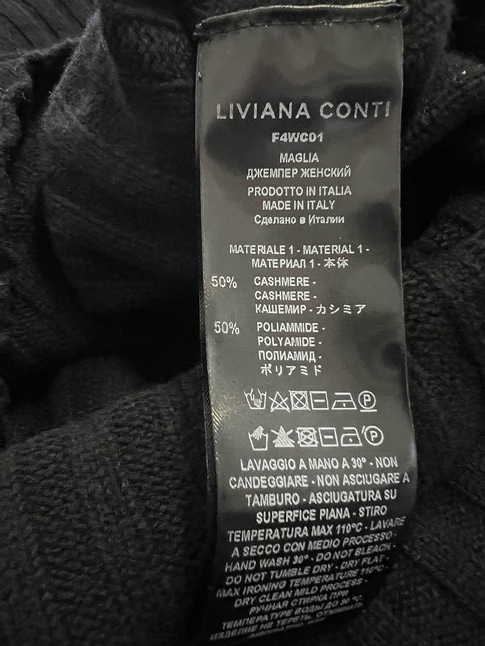 LIVIANA CONTI maglia donna a coste F4WC01 50% cashmere riciclato 50% poliammide MADE IN ITALY