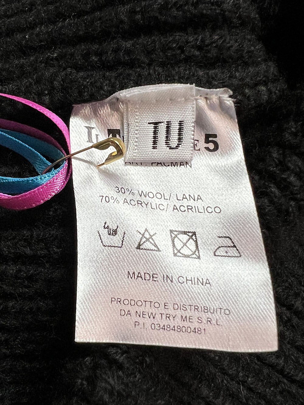 IL THE DELLE 5 cappello donna nero PACMAN 30% lana 70% acrilico