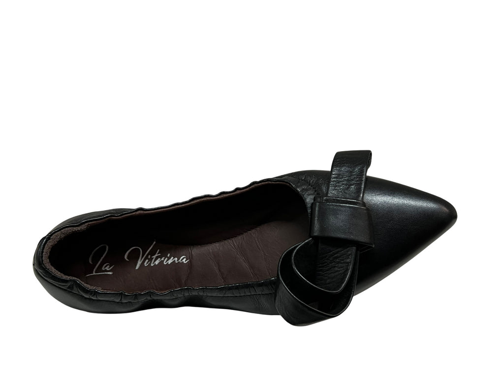 LA VITRINA Ballerina Donna Nappa Nera a Punta con Accessorio ed Elastico LAVI – Soletta Imbottita