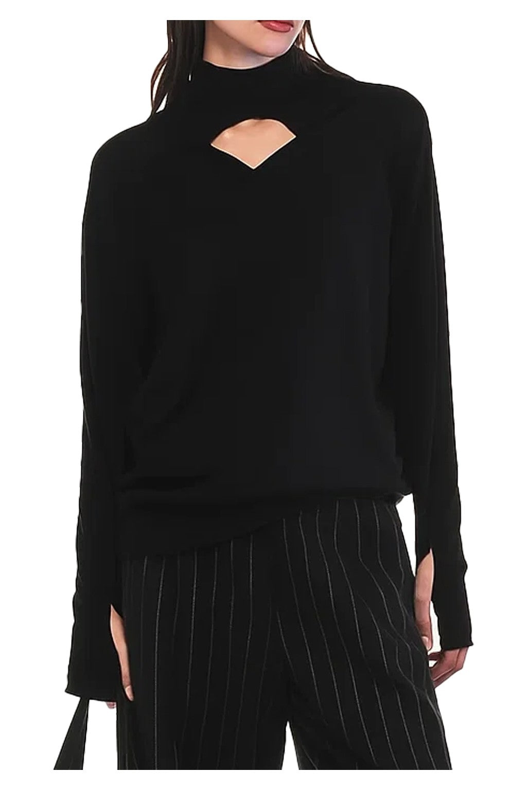 LIVIANA CONTI F5WA23 “MIRANDA” – Maglia lana merino nera con apertura collo (62 cm)