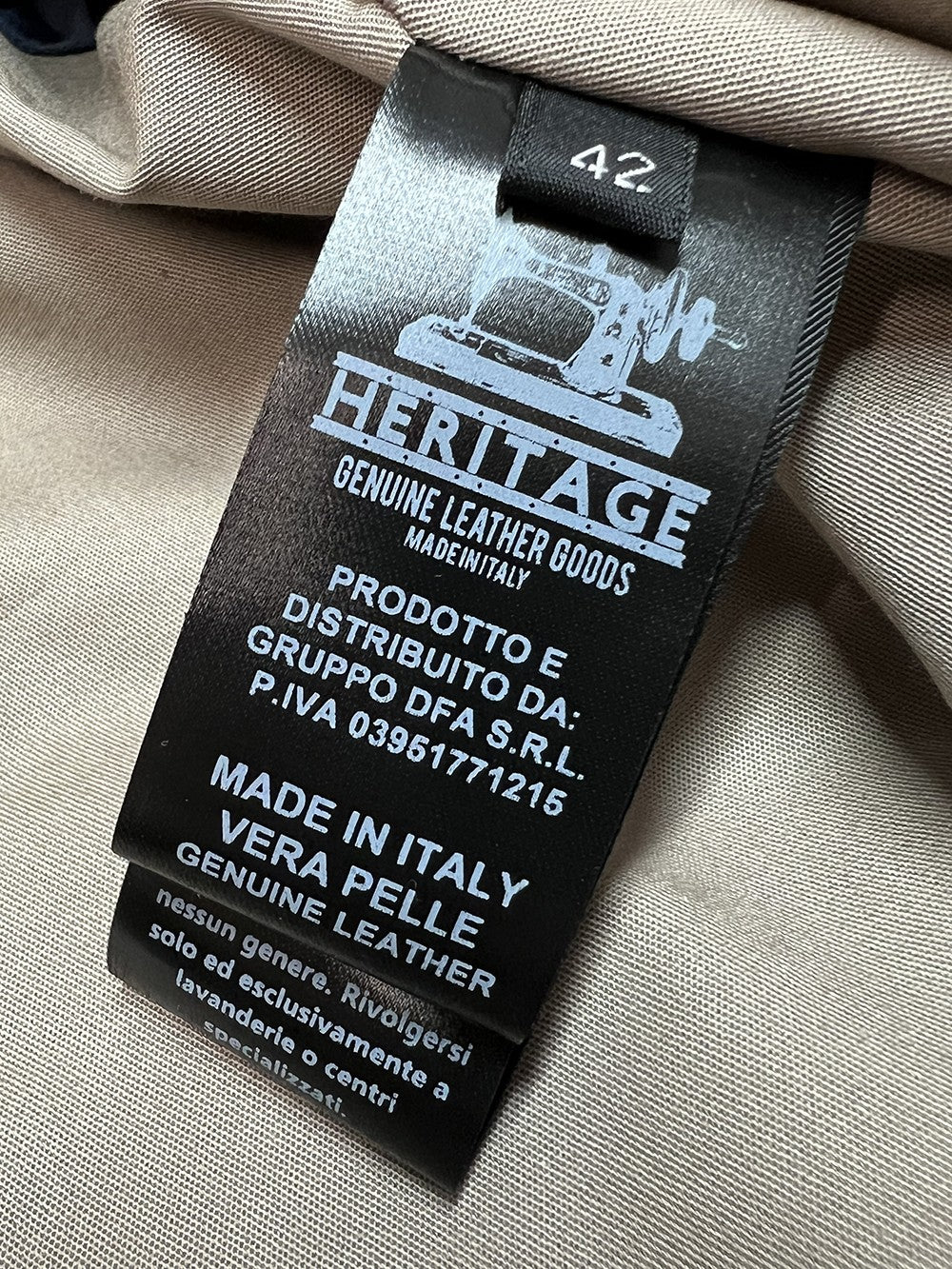 HERITAGE MP091-NP – Giubbino donna in pelle nappa blu, slim, zip e tasche (53 cm) – Made in Italy