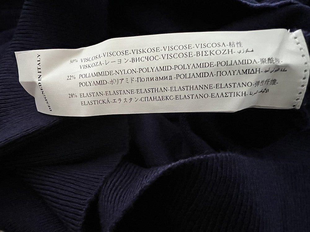 KORALLINE art. 600 – Maglia donna slim collo alto, manica lunga con spacco (58 cm)