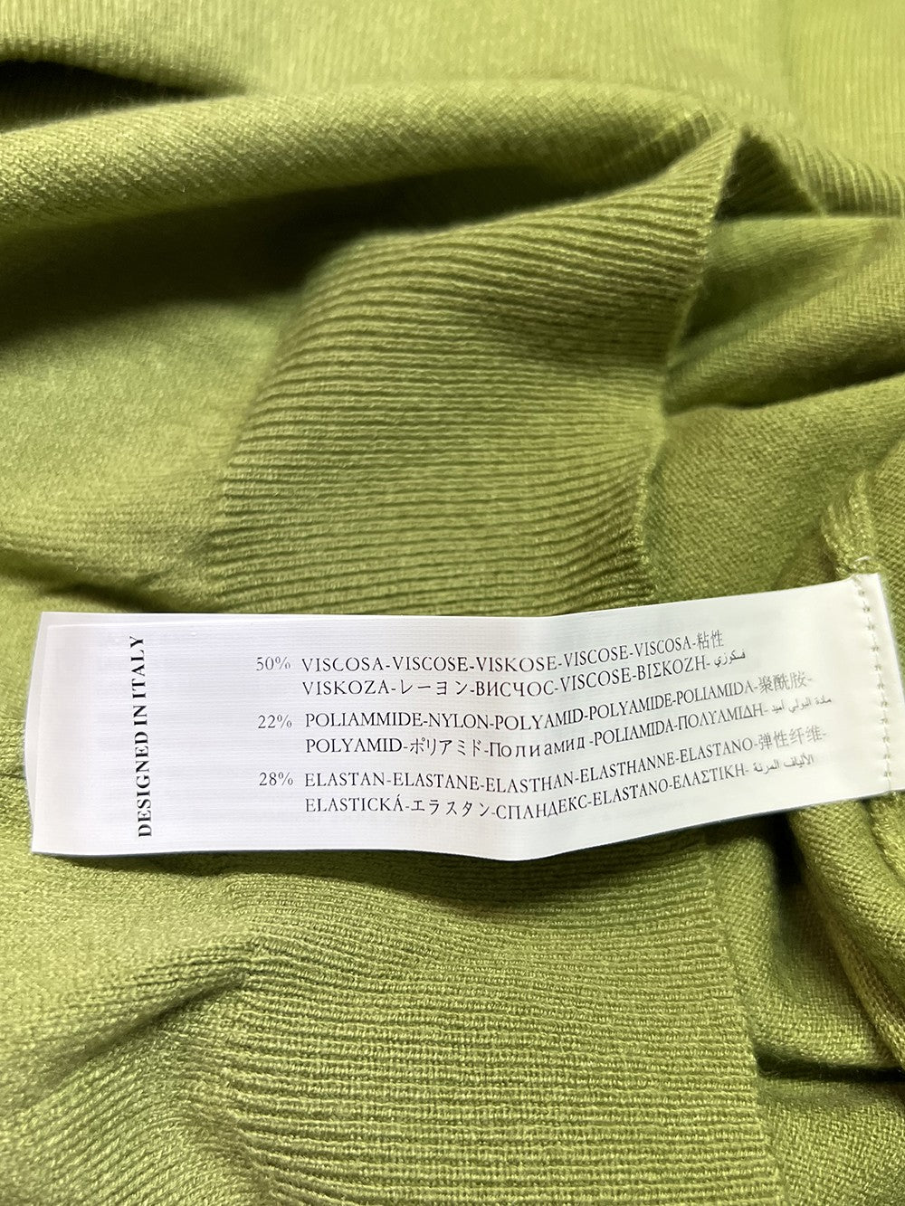 KORALLINE art. 600 – Maglia donna slim collo alto, manica lunga con spacco Nuovi Colori