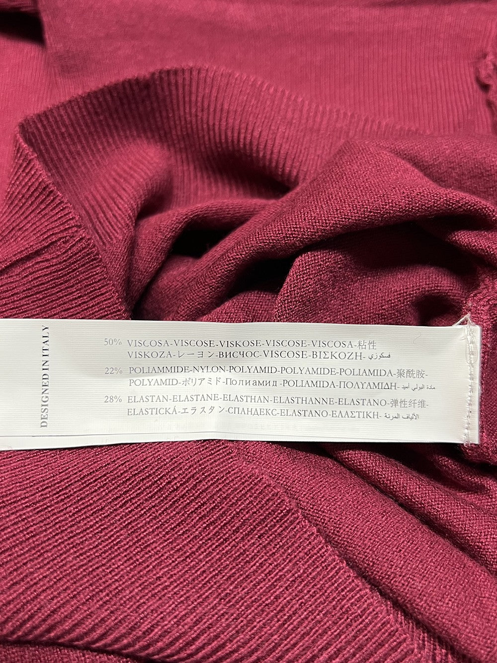 KORALLINE art. 600 – Maglia donna slim collo alto, manica lunga con spacco Nuovi Colori