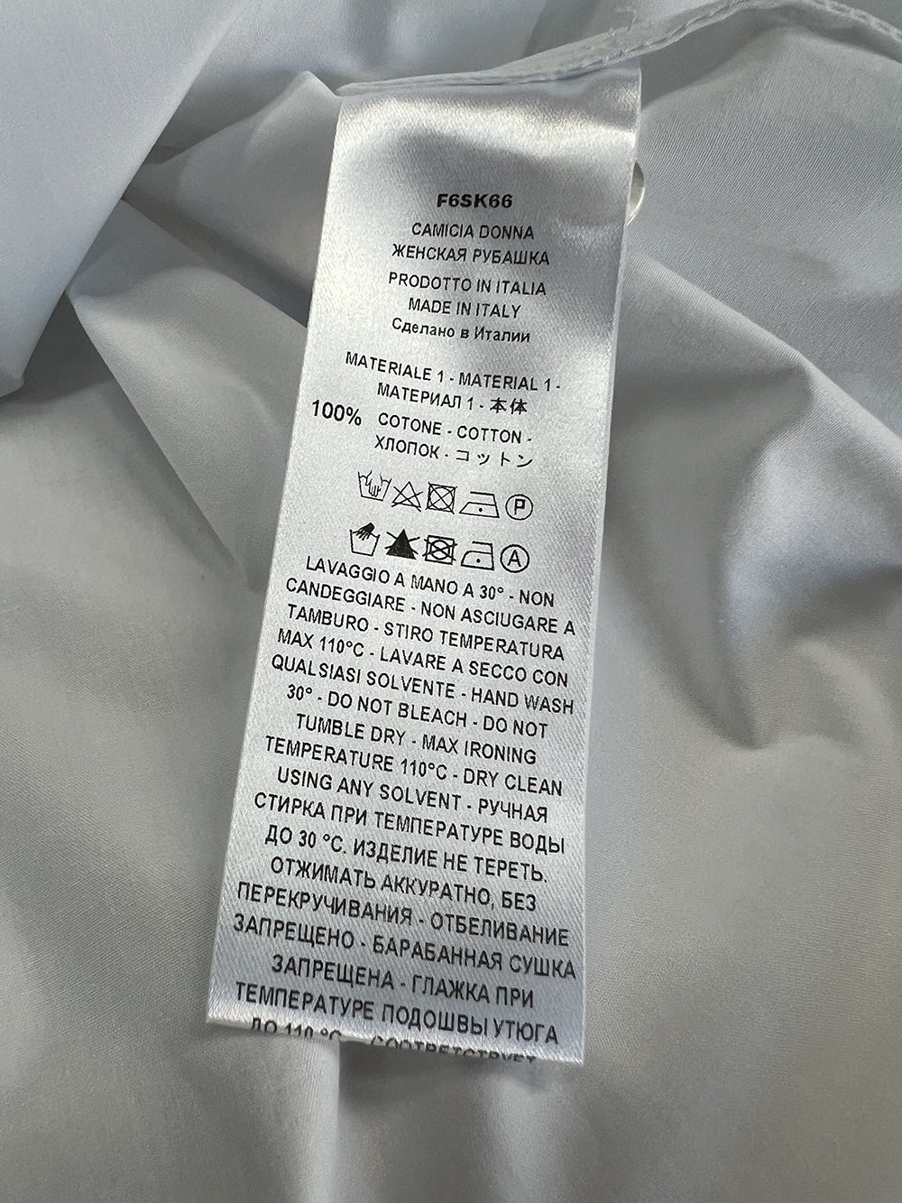 Camicia donna Liviana Conti F6SK66 DELSIE in 100% cotone bianco. Collo con fusciacca